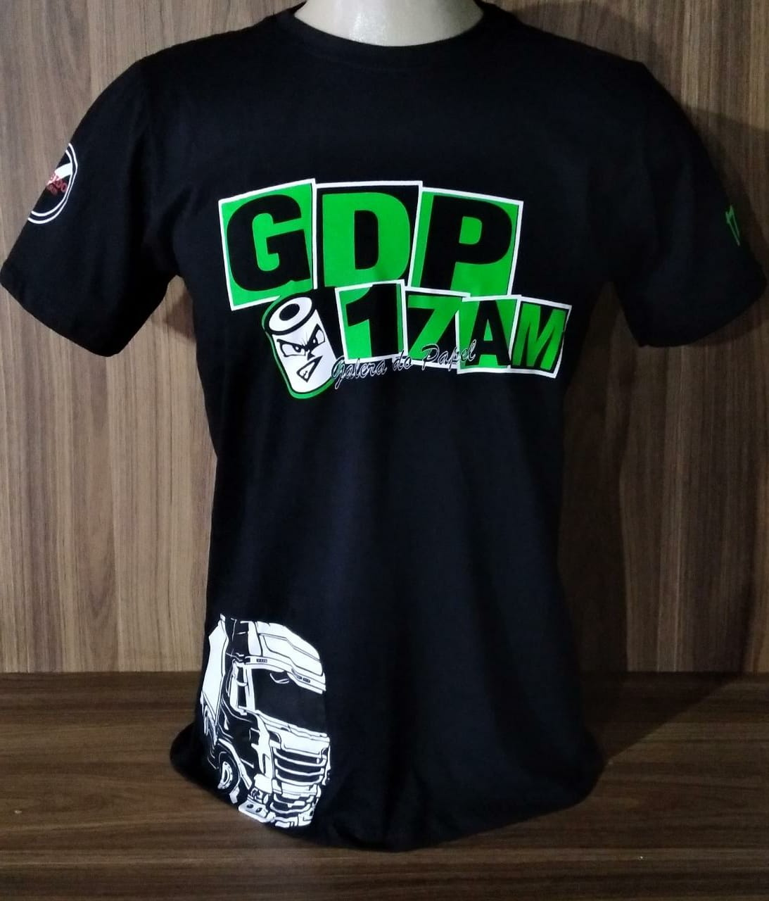 Camiseta Personalizada Preta 100% Algodão com Malha de Ótima Qualidade, Tintura de Primeira e Excelente Acabamento