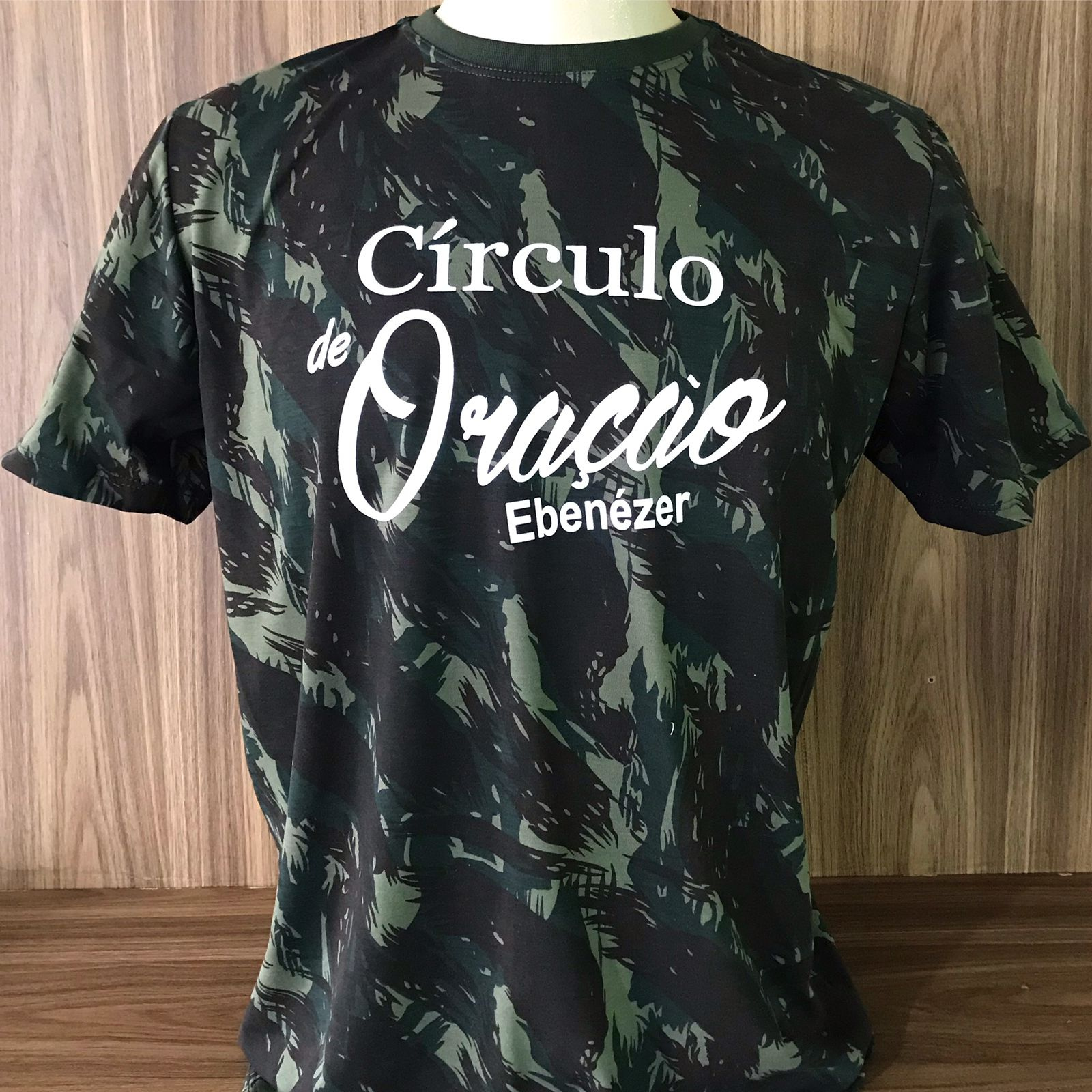 Camiseta Personalizada Camuflada 100% Algodão com Malha de Ótima Qualidade, Tintura de Primeira e Excelente Acabamento